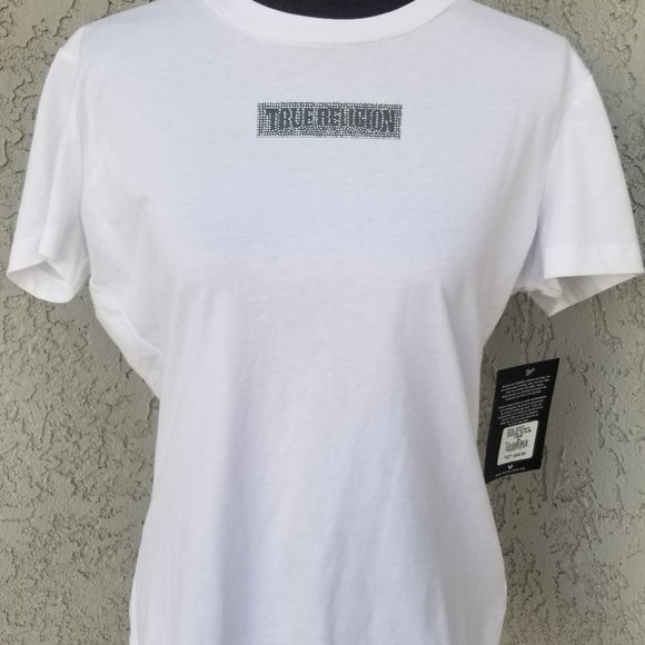 Bringing the bling! Shiekh knee length fur-lined boots and True Religion tee. - Picture 4 of 16